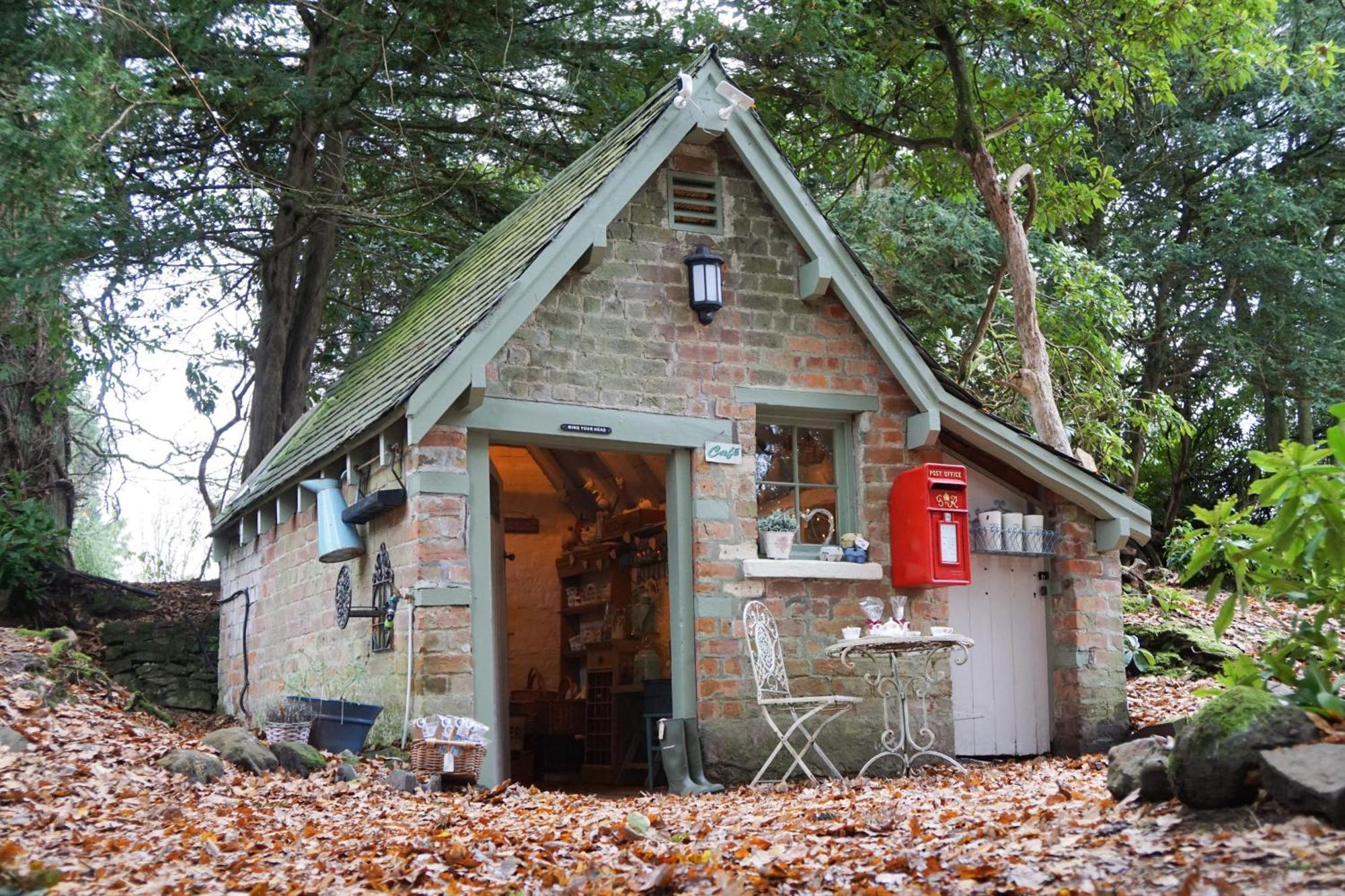 Luxury Woodland Lodge Retreat At Culdees Castle Crieff Extérieur photo