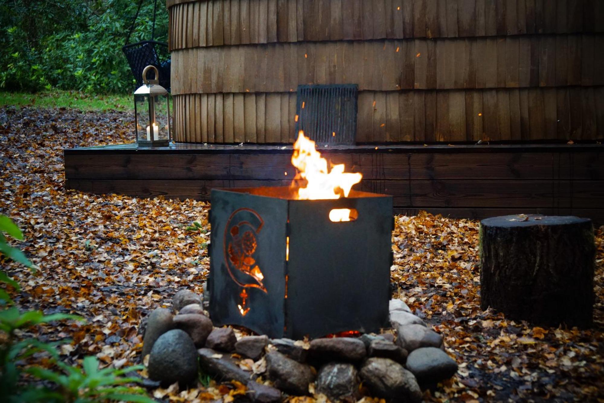 Luxury Woodland Lodge Retreat At Culdees Castle Crieff Extérieur photo