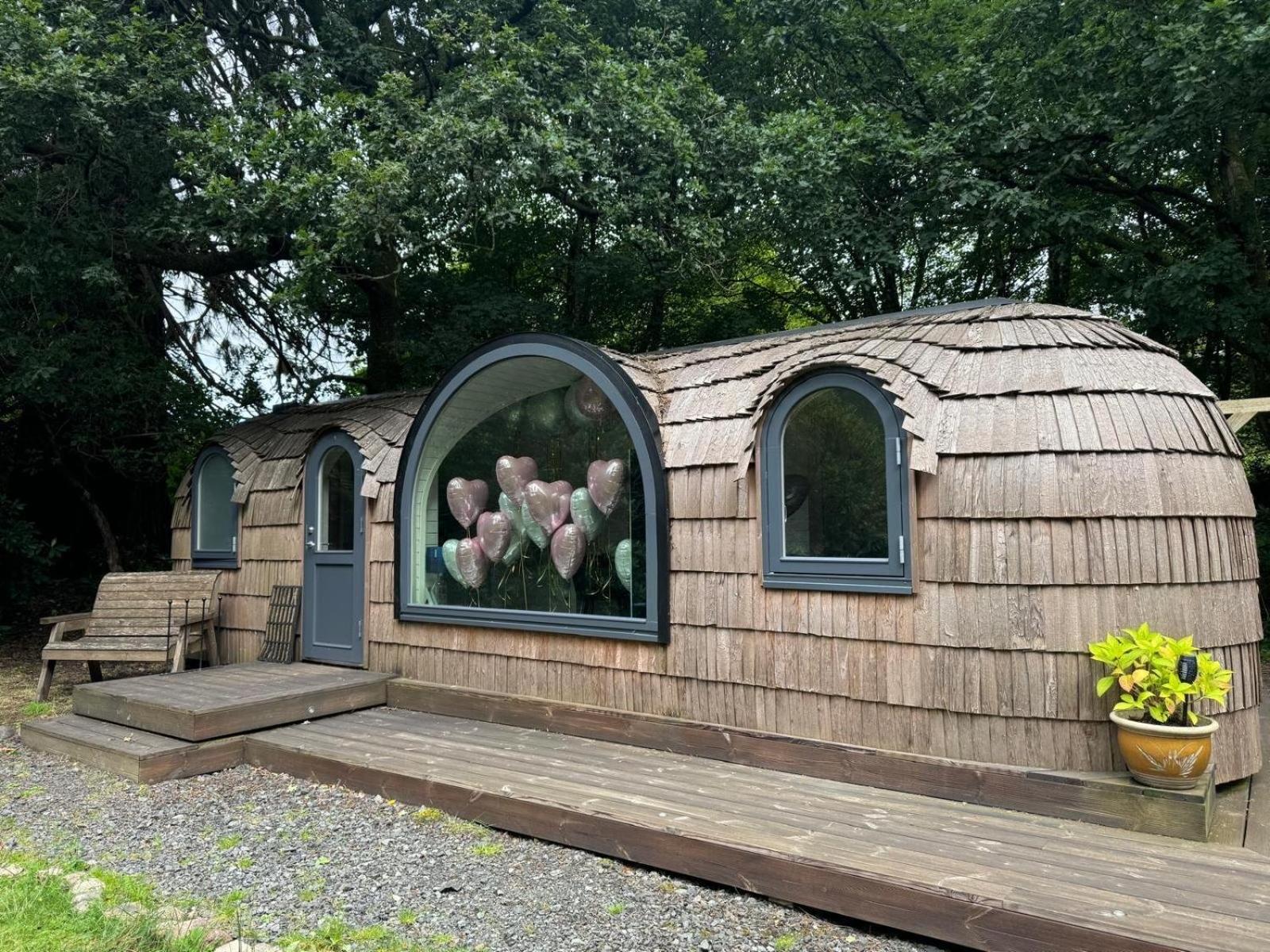 Luxury Woodland Lodge Retreat At Culdees Castle Crieff Extérieur photo